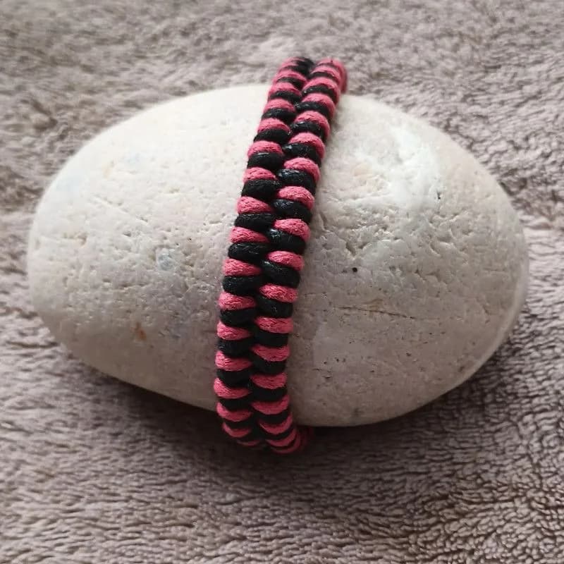 Bracelet cuir tressé noir et rose - style moderne - ajustable