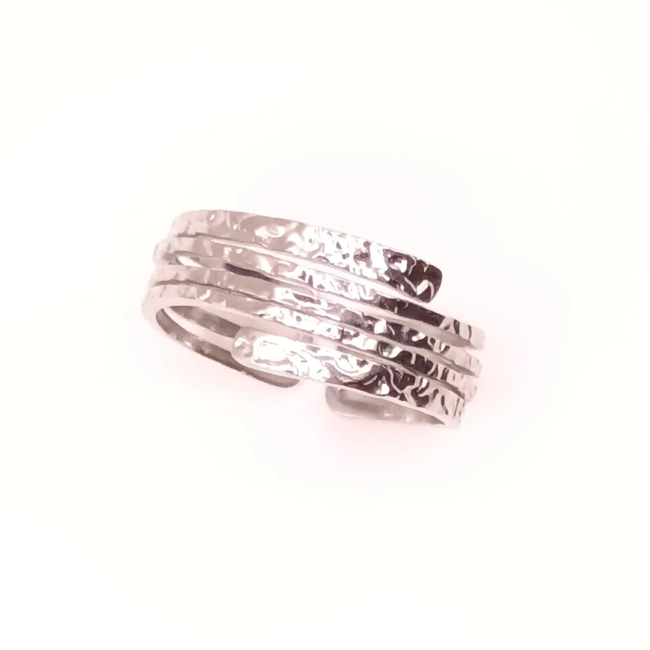 Bague triple anneau martelée argentée ajustable - vue de face