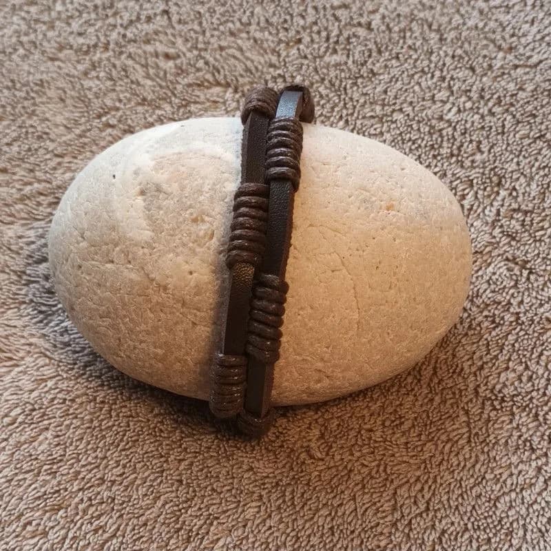 Bracelet cuir marron double lanière - style moderne - ajustable
