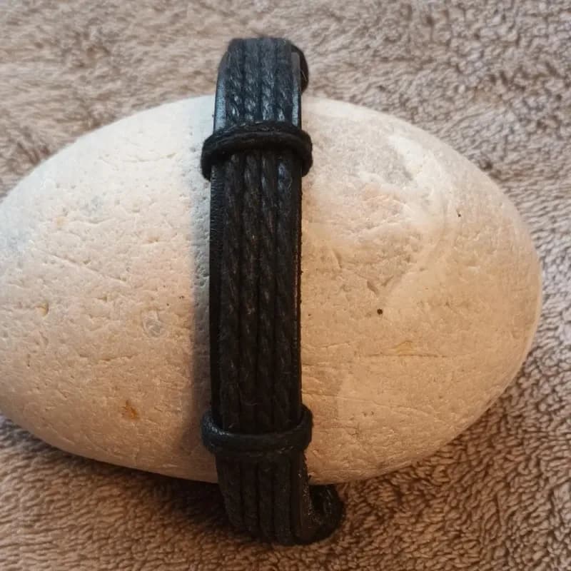 Bracelet cuir noir multi-lanières - style minimaliste ajustable