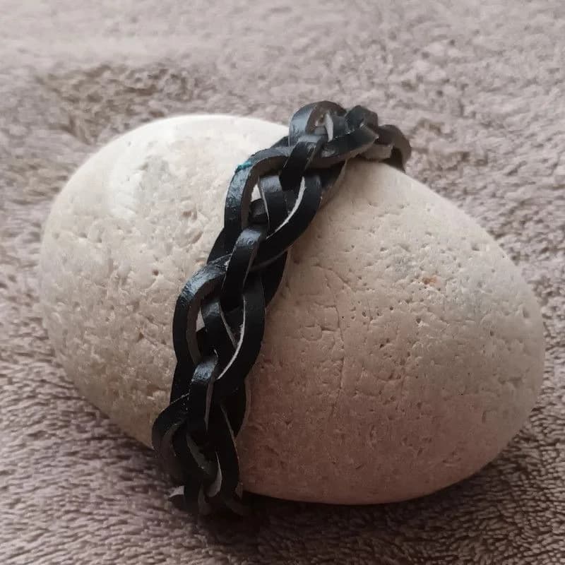 Bracelet cuir noir tressage large - style artisanal - ajustable